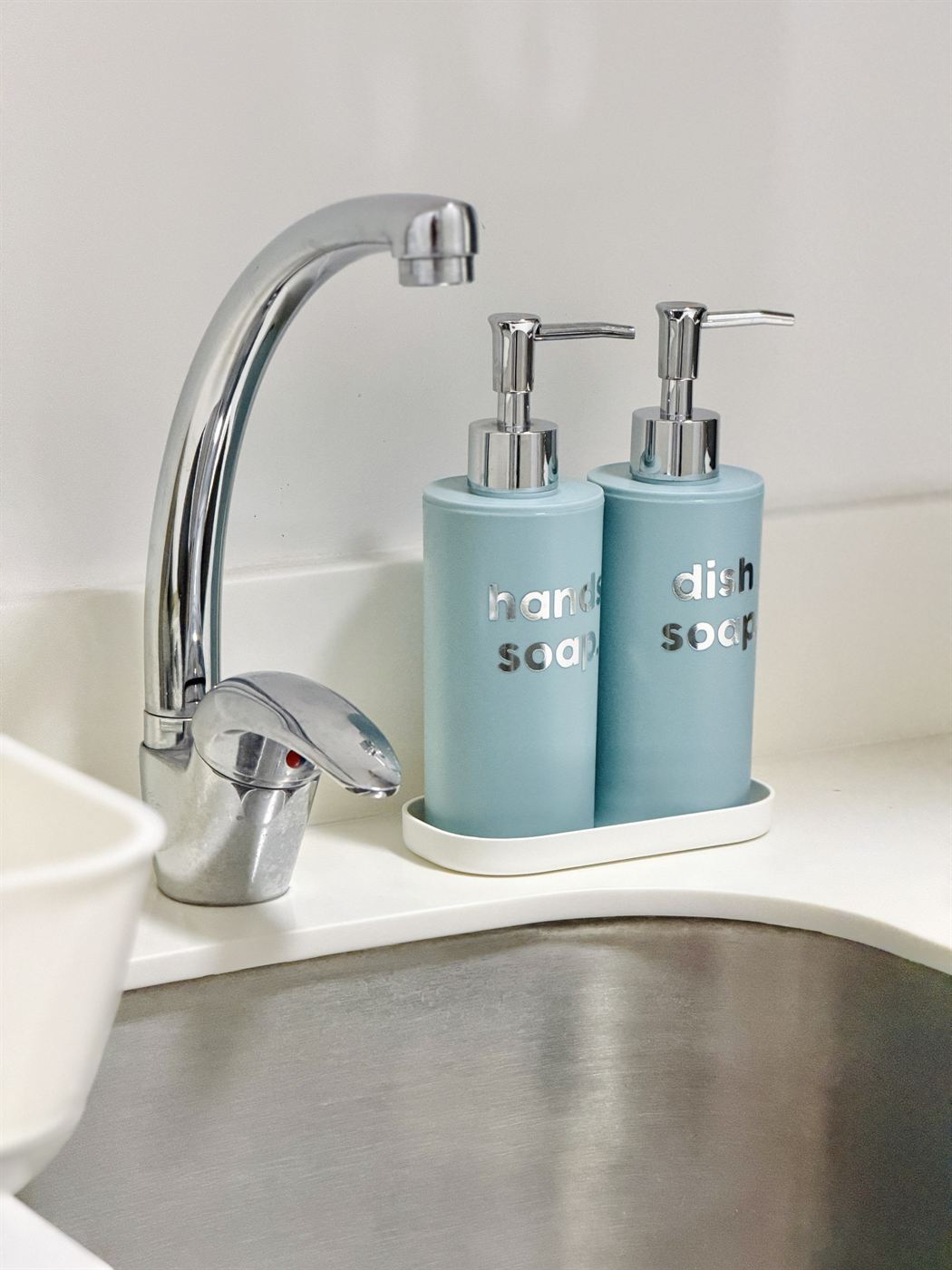Kitchen amenities